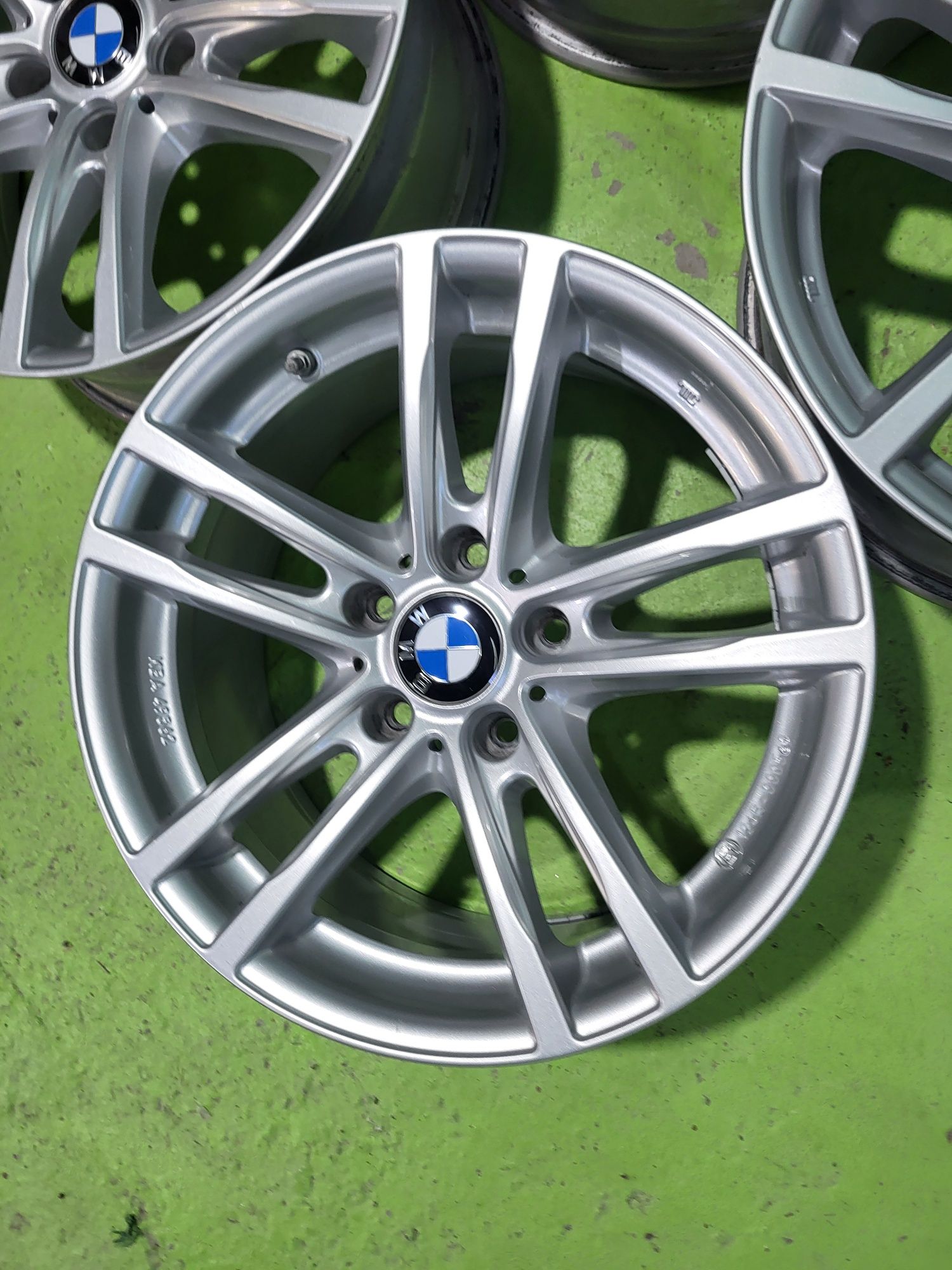 17 5x120 Bmw F30 F31 E90 E91 лети джанти 5х120