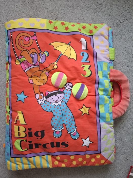 Детский развивающий коврик