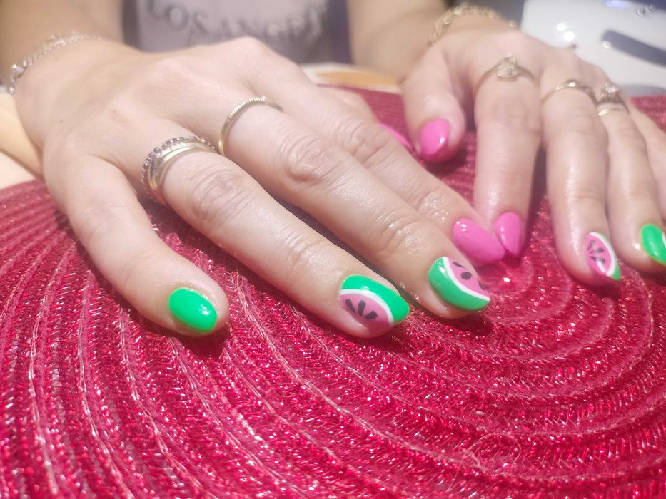 Unghii gel sector 4 Piața Reșița