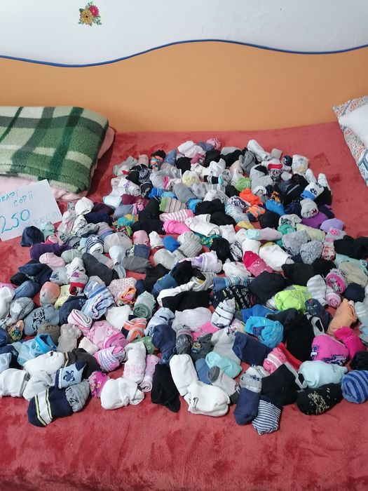 Ciorapi pentru copii :  250 perechi