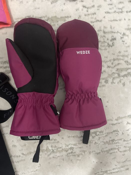 Vand costum de schi pentru fetite