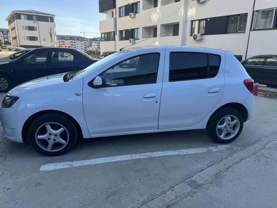 Dacia Sandero 2104