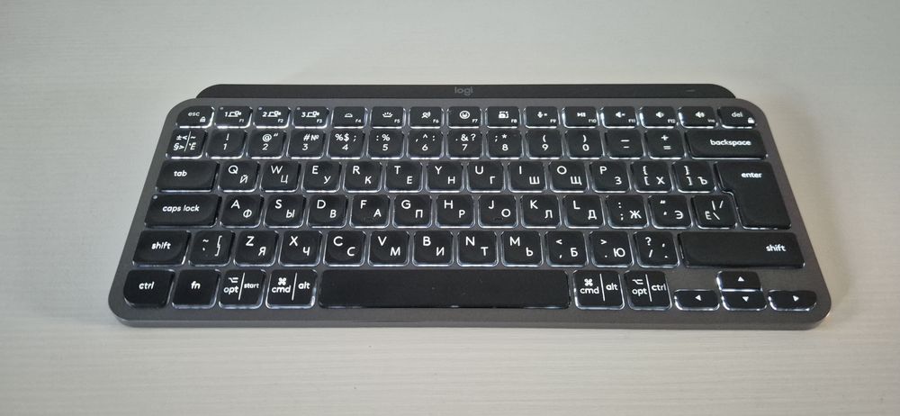 продам клавиатуру Logitech MX Keys Mini. Graphite, Bluetooth