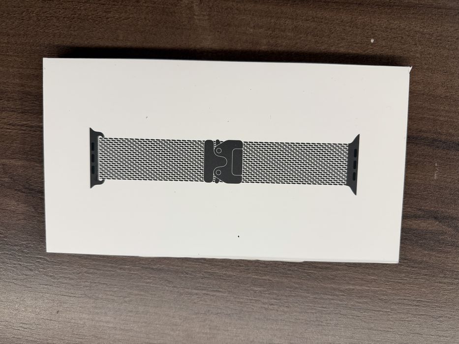 Curea apple watch Black Titanium Milanese Lopp
