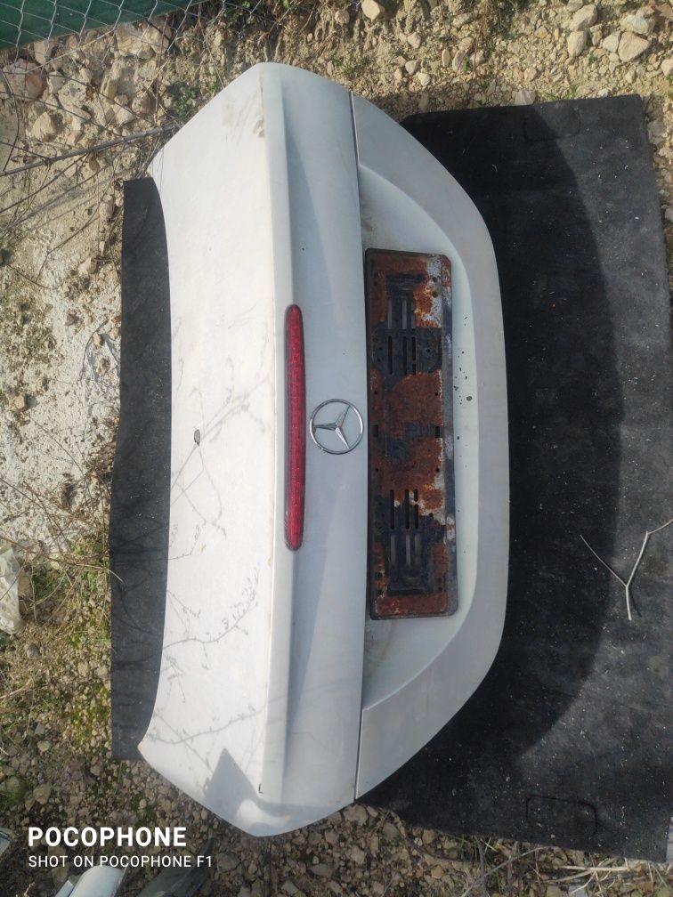 Врата багажник Mercedes Benz CLK / Мерцедес Цлк W209