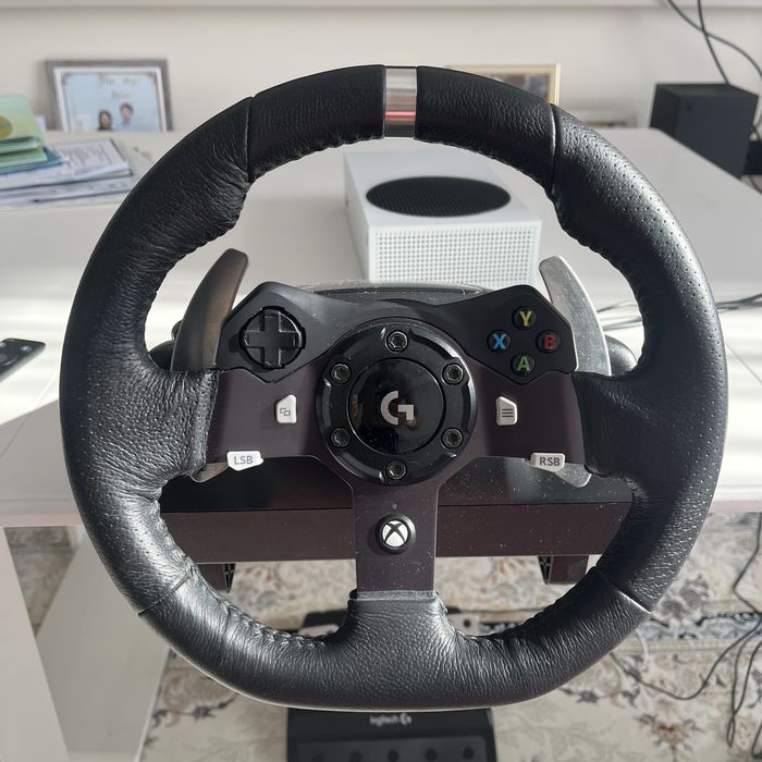 игровой руль Logitech g920