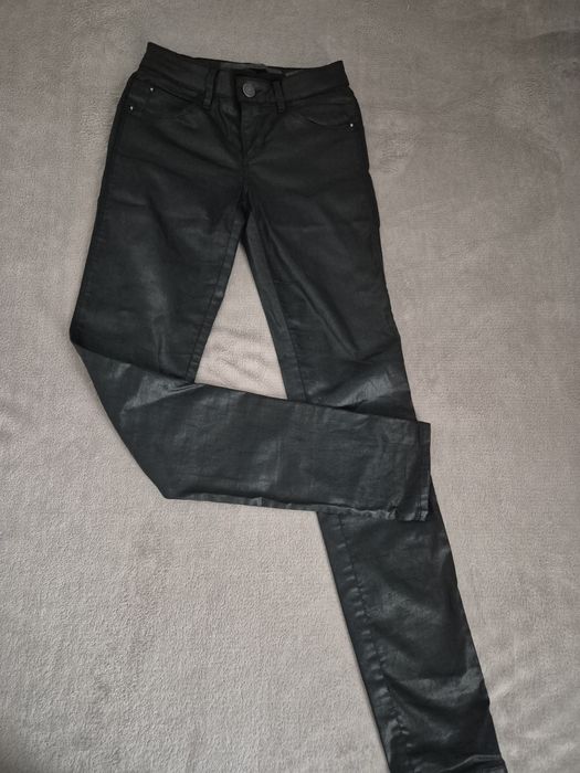 Pantaloni skinny Guess dama