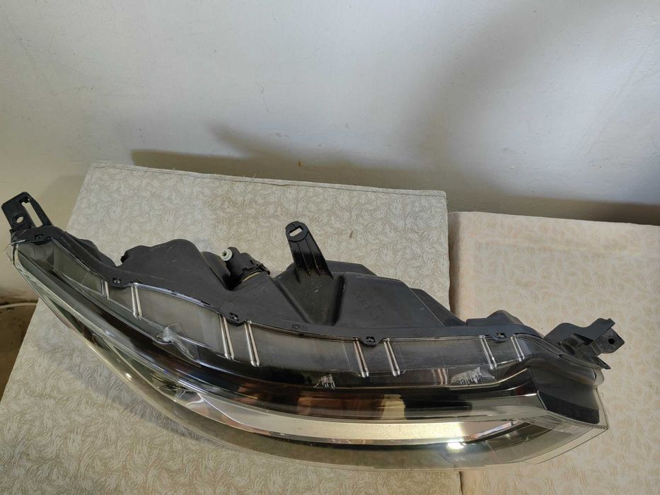 Фар Nissan Qashqai LED десен / Фар Нисан Кашкай Оригинален