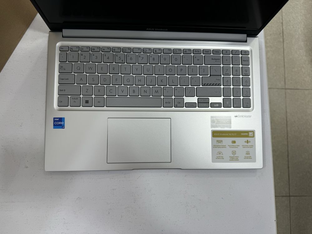 Asus vivobook i7 13 avlod eng songisi yangisi
