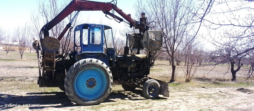 Трактор 28 погрузчик