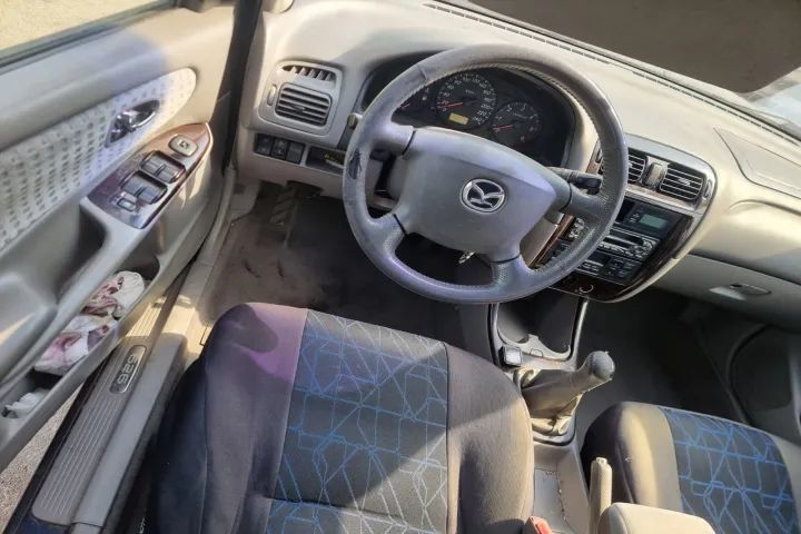 Bara fata spate grila armatura trager capota cadru scut haion portbagaj parbriz luneta calandru  Mazda 626 GF facelift  motor 2.0ditd  cod motor RF,  dezmembrez dezmembrari piese