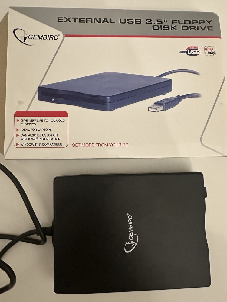 Внешний USB Флоппи - дисковод 3.5" 1.44 MB