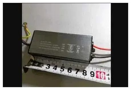 драйвер, блок питания на свето-диод 1500мА и другие есть