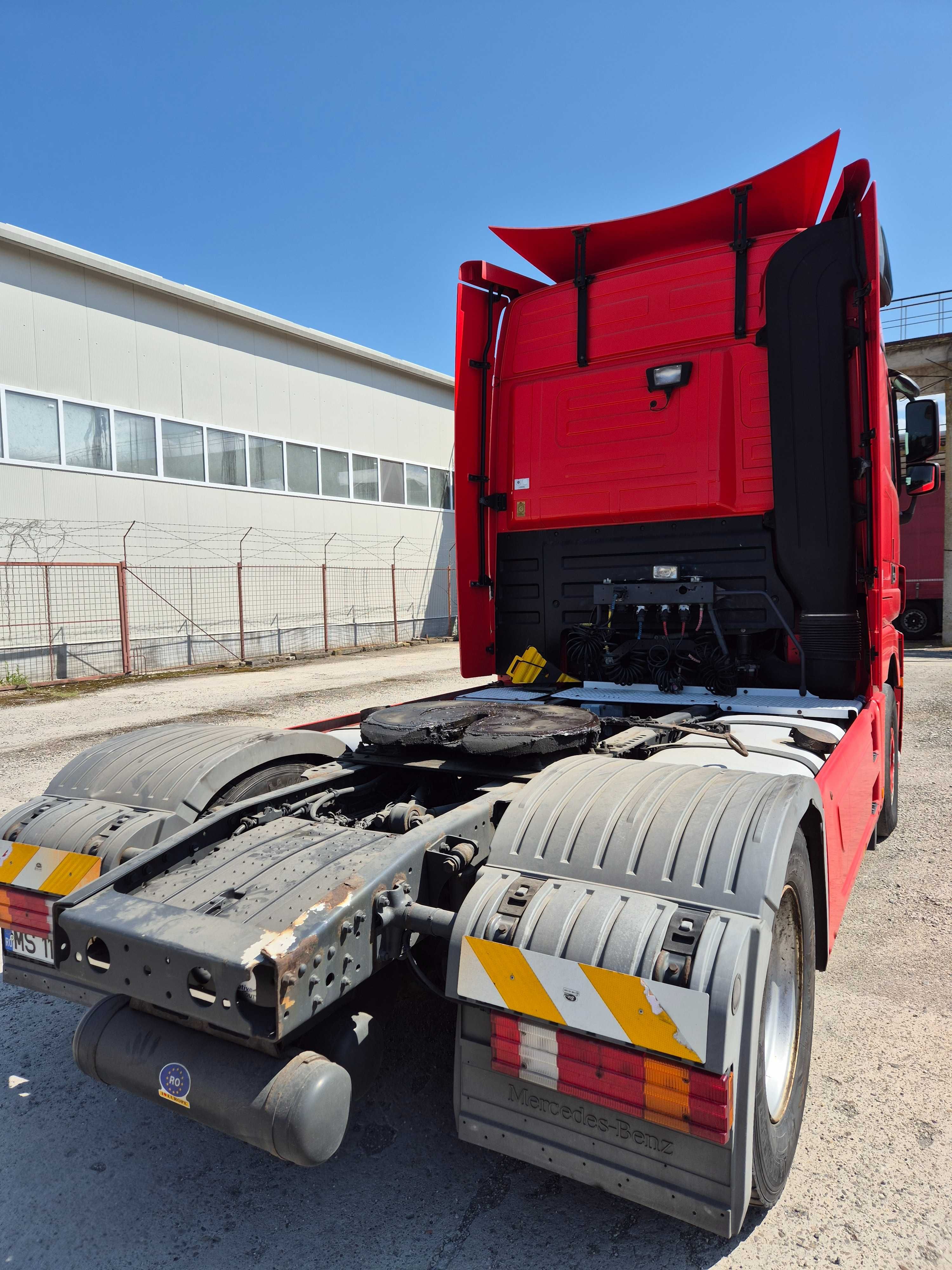 Vand cap tractor Mercedes Actros 1844