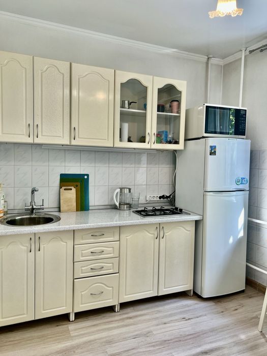 Сдам однокомнатеую квартиру Достык Чайкиной3а