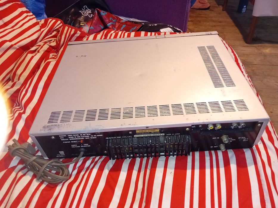 Dvs de vânzare mai multe detalii la tel