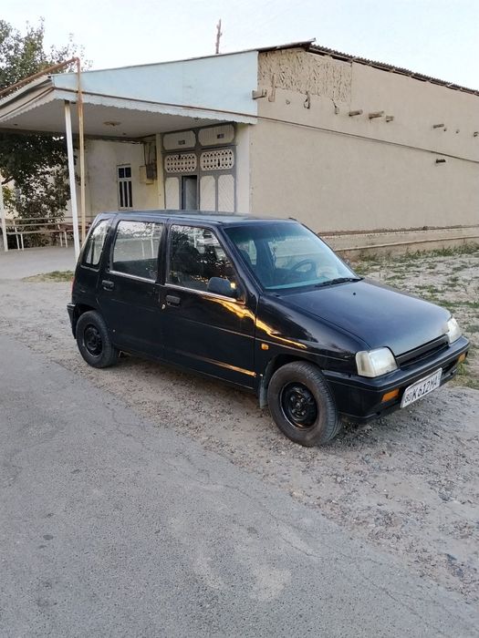 Tiko sotiladi  yurishi zòr polni remont bulgan minish kk tomom