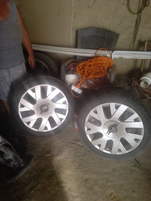 Vând jante aliaj Citroen