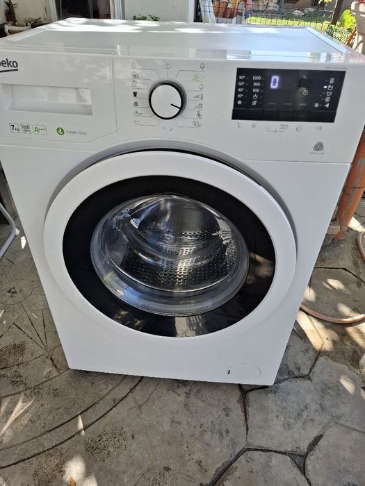 Vând mașină de spalat beko