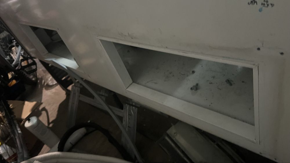 Отдам бесплатно самовывоз холодильник колбасный