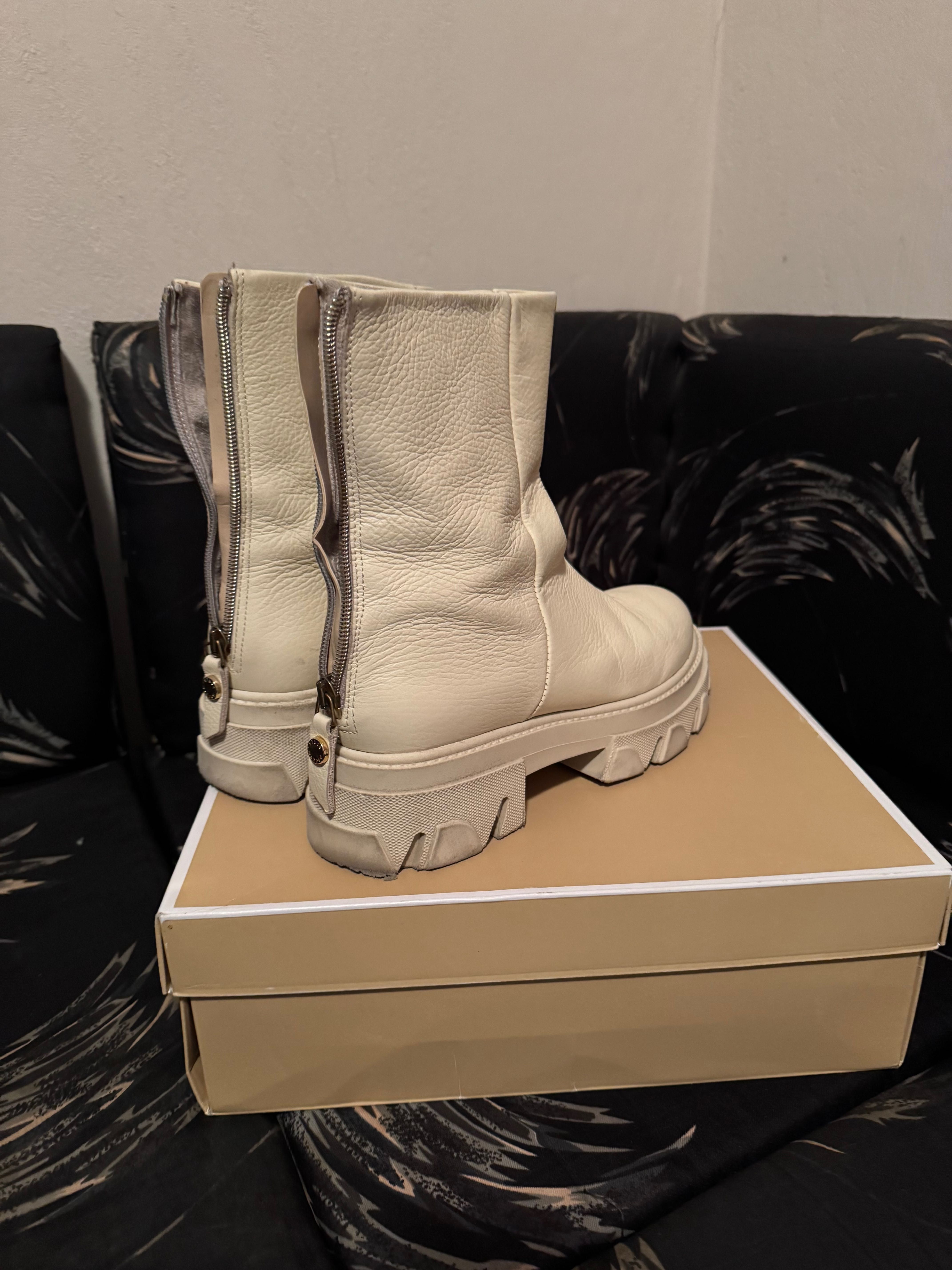 Steve Madden естествена кожа боти