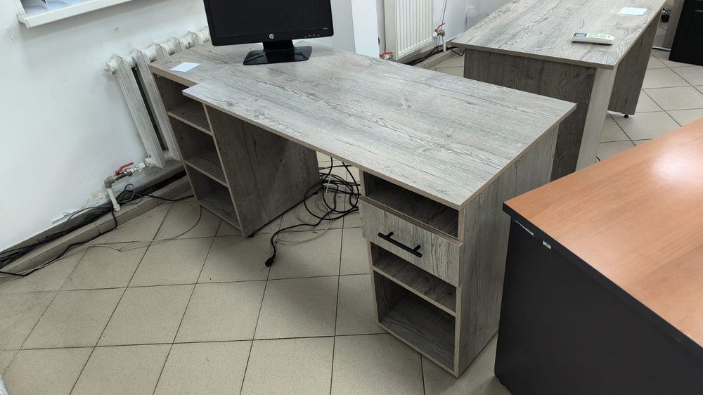 Офисная мебель б/у