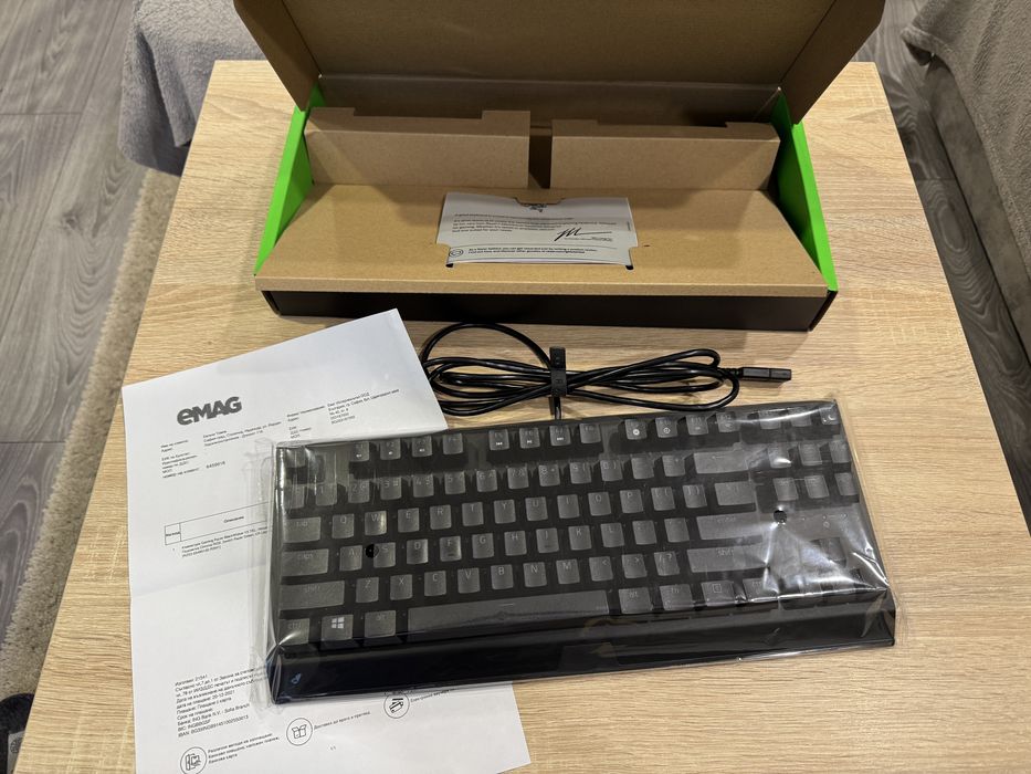 Геймърска механична клавиатура RAZER BLACKWIDOW V3 TKL