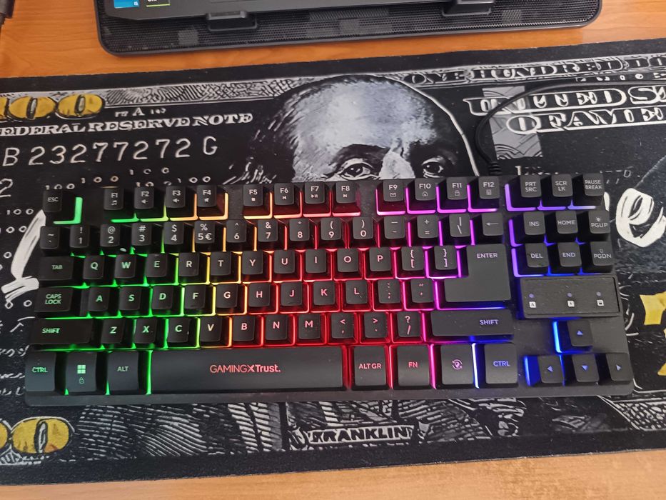 Геймърска Клавиатура Trust(с една година гаранция)