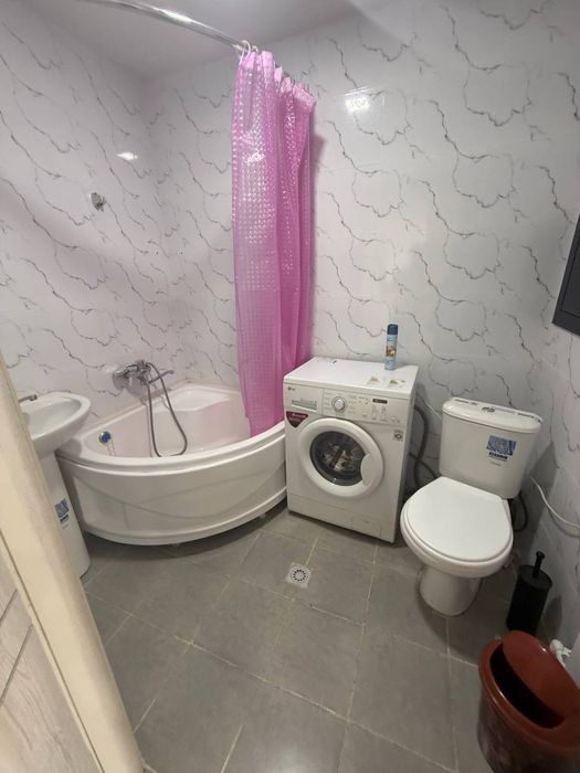 2 хонали 8 этаж 53 кв