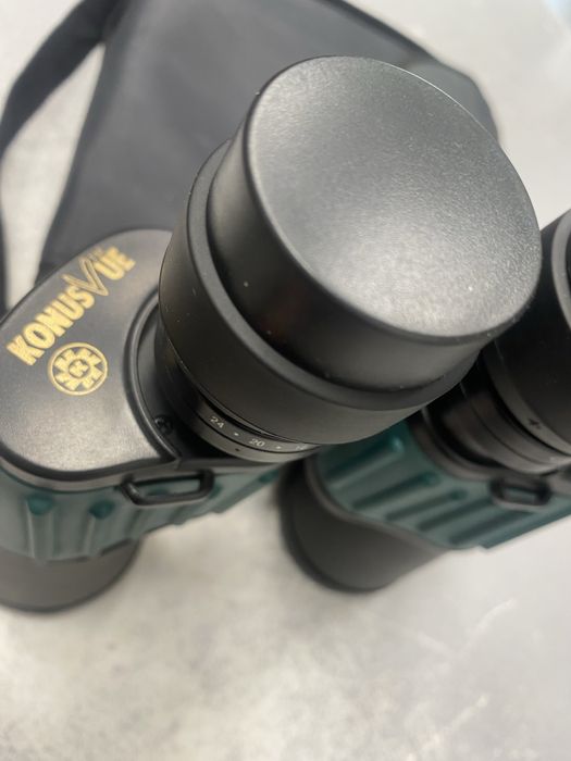 Бинокъл konus с чанта