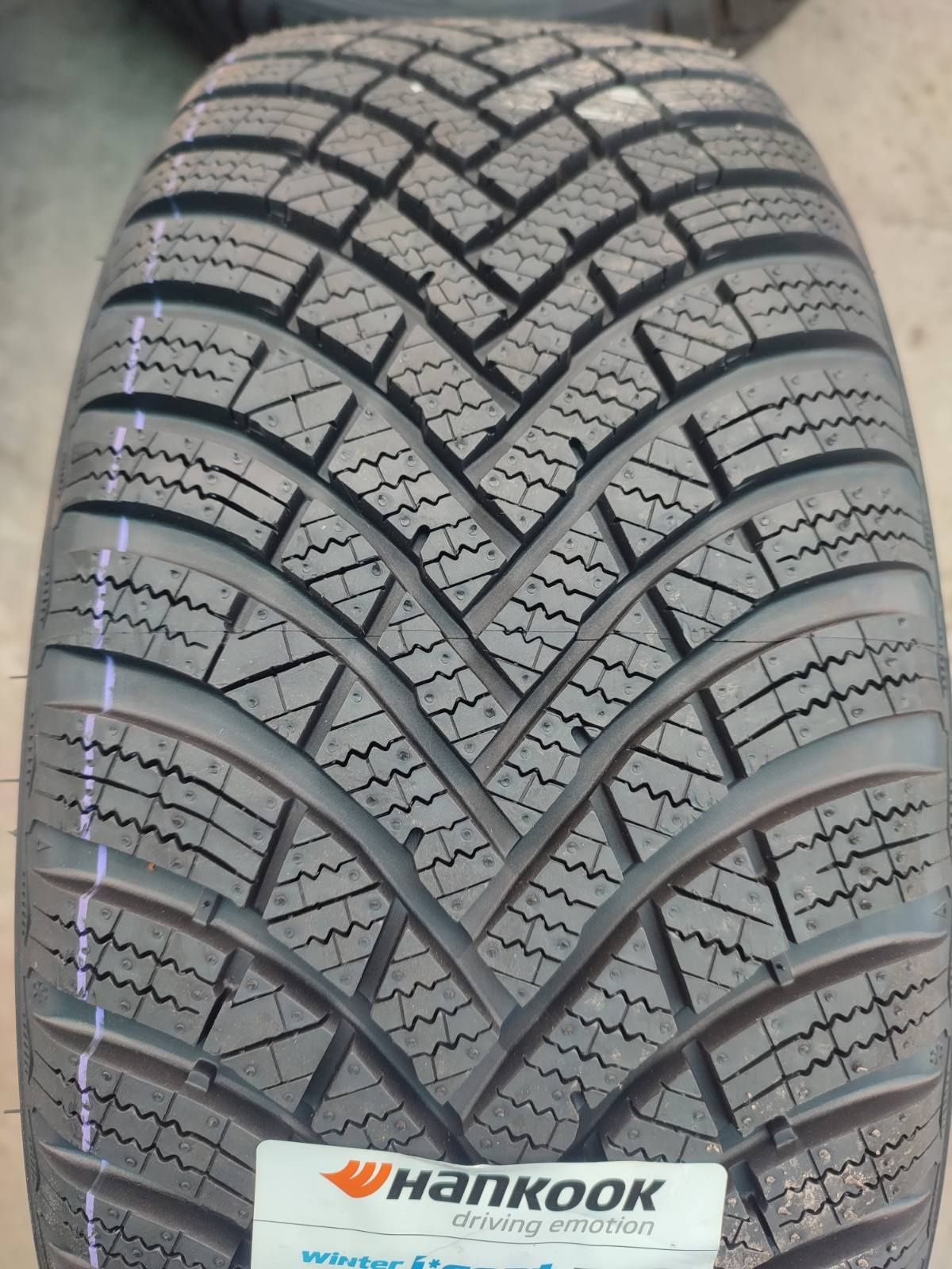 195/50/16" 4бр Hankook winter i`cept RS3,dot2422