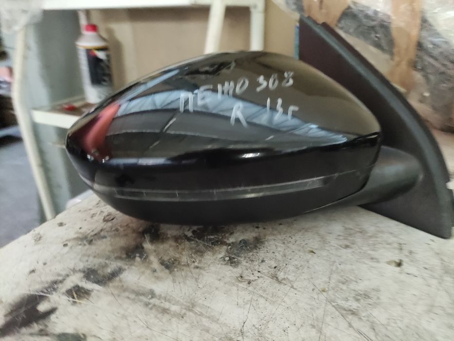 Огледало за Пежо 308 Т9