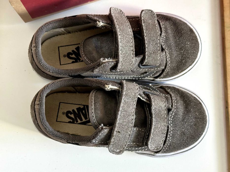 Запазени кецове Vans 25 номер