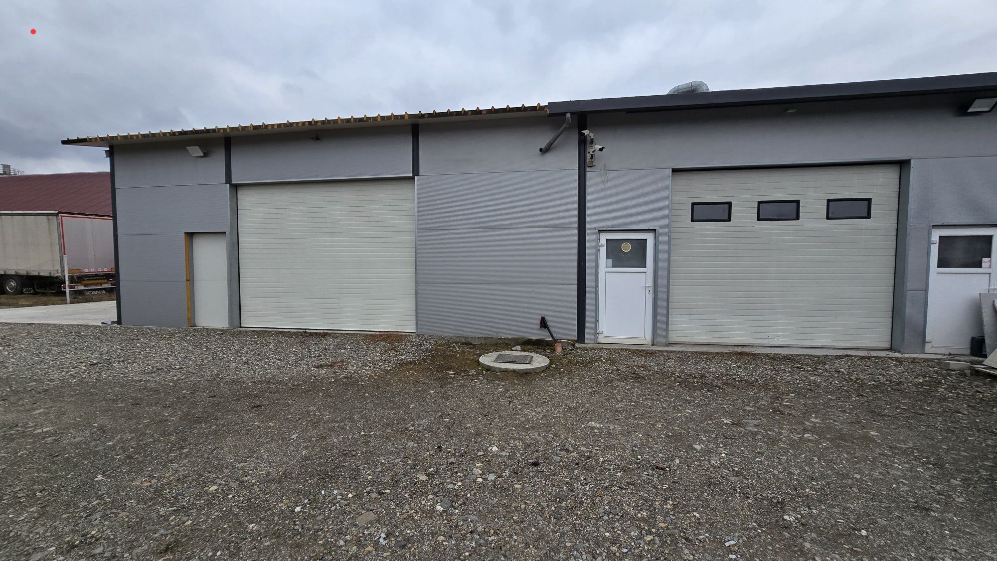 Depozit/garaj de inchiriat