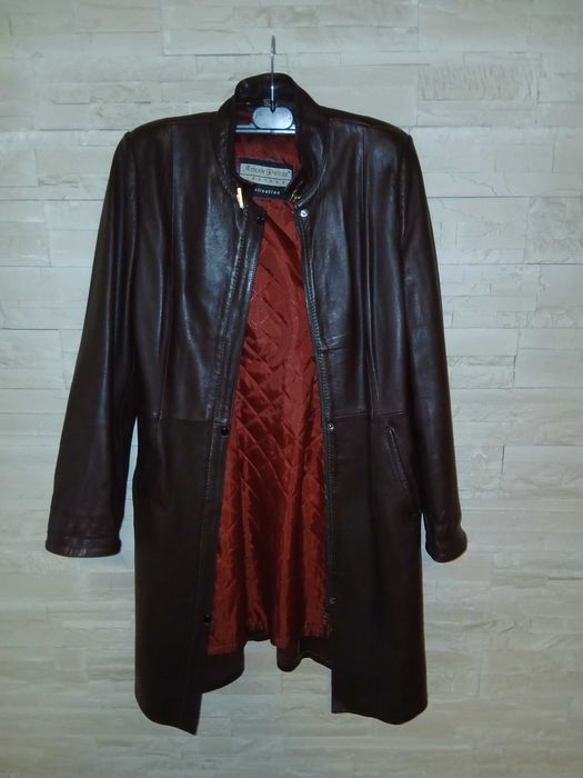 Palton piele culoare visiniu