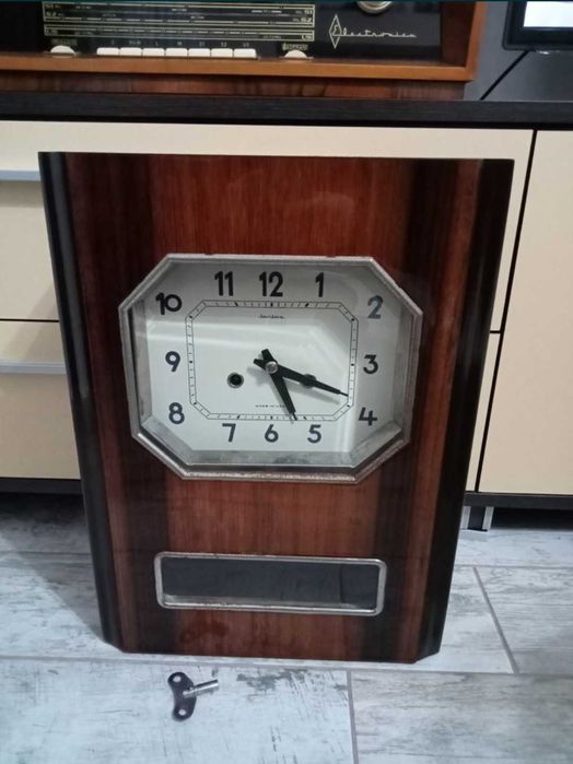 Ceas mecanic vechi Rusesc, Iantar, pendul si cheie(coplet )de colectie