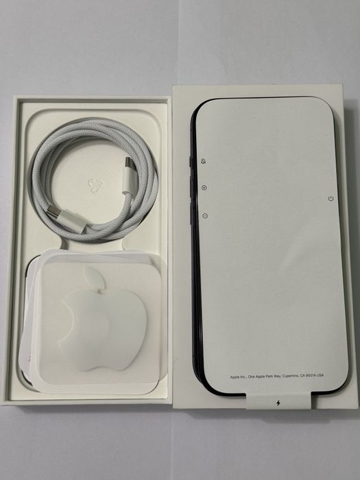 iPhone 15, Black, 128 GB, Гаранция