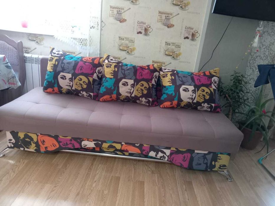 Продам выдвижной диван