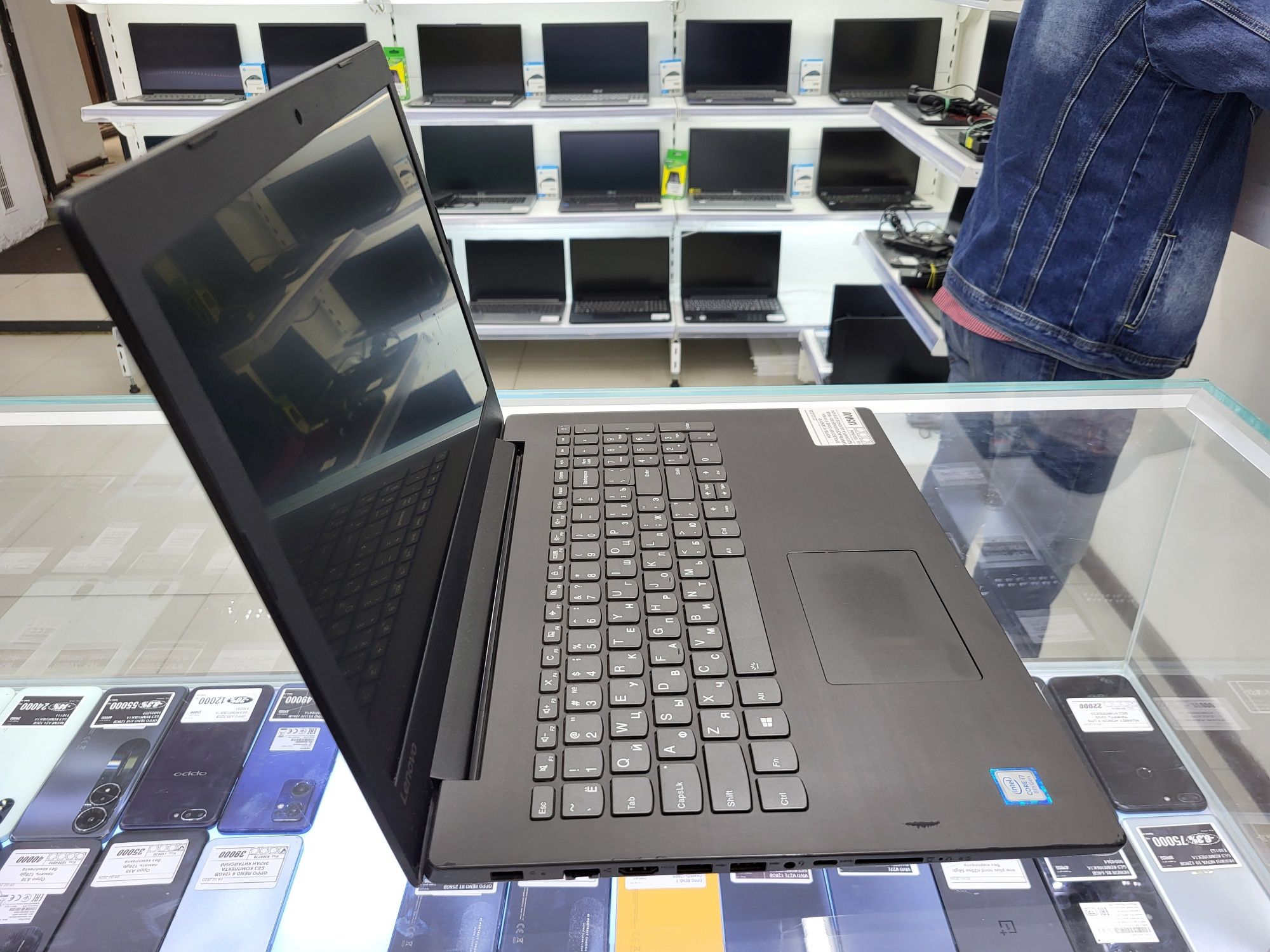 Ноутбук Lenovo core i7 8750H Hdd2000gb озу 16гб Gtx1050 рассрочка