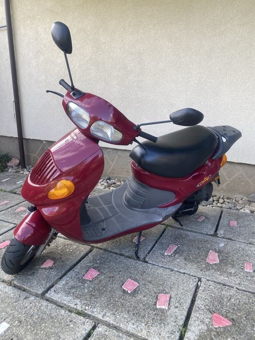 Vând scuter DAELIM Tapo 50cm
