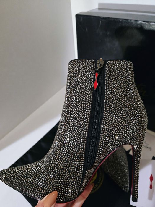 Налични боти Christian Louboutin