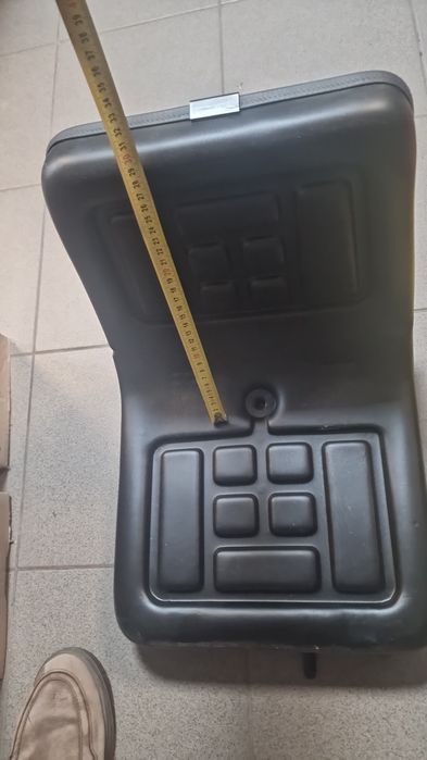 Scaun tractor iseki kubota yanmar Mitsubishi preț 350 lei se poate tri