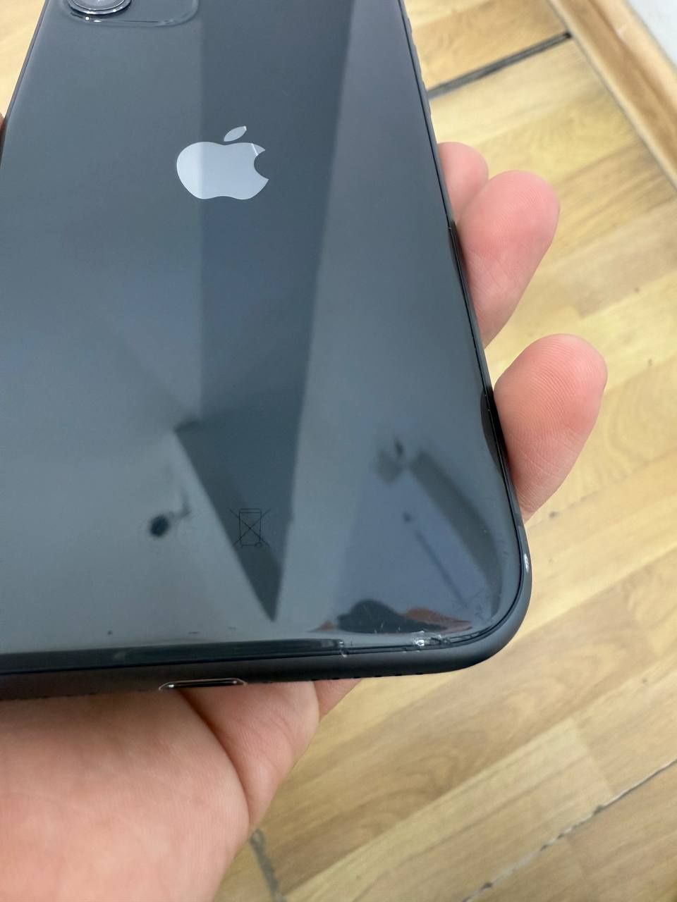 Iphone 11 rangi qora