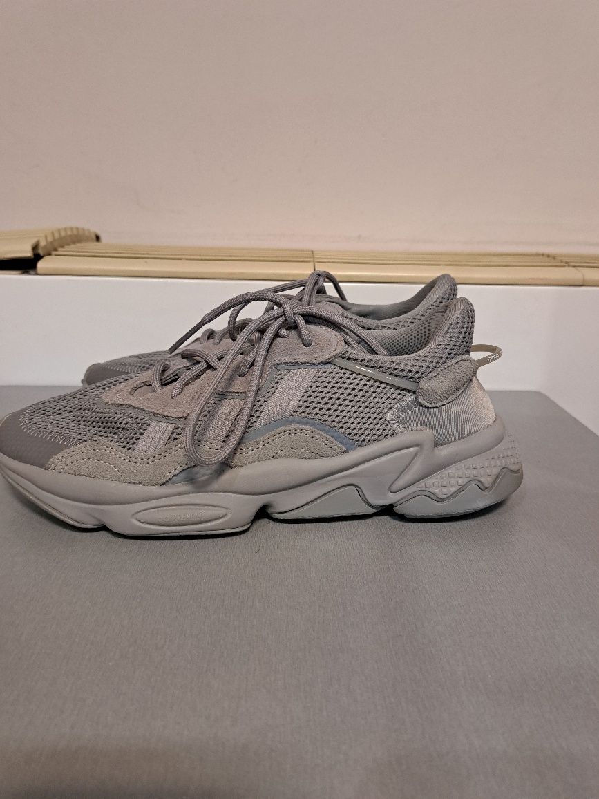 Обувки Adidas Ozweego