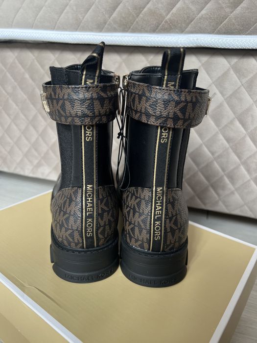 Michael kors дамски обувки/боти