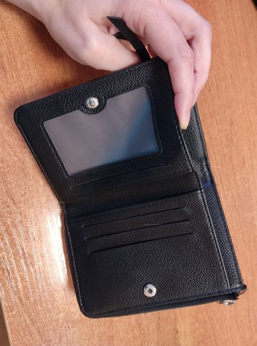 Кошелёк на кнопке