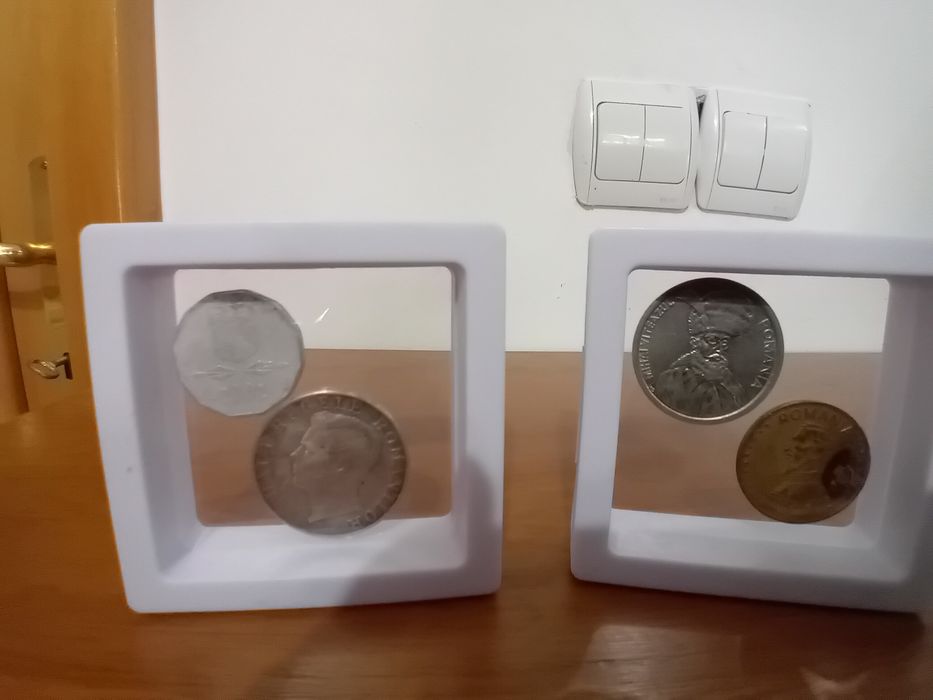 Vand monede vechii!!