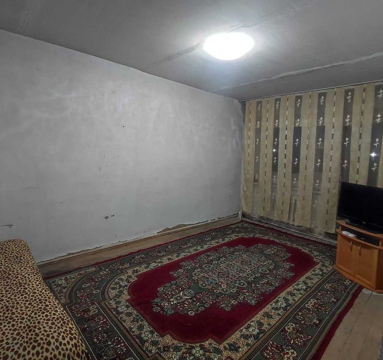 Продаю 2х комн, квартиру на 2 этаже по ул. Школьная.