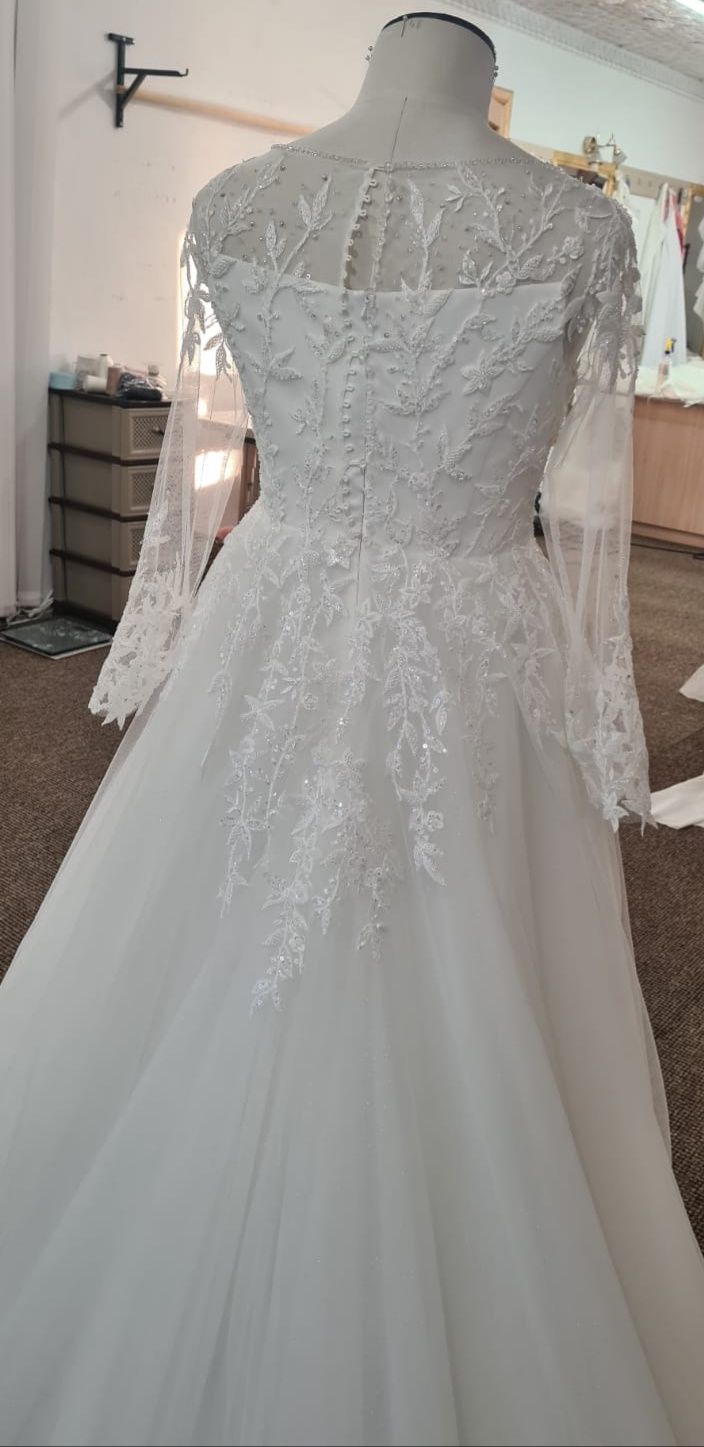 Vând rochie de mireasă.