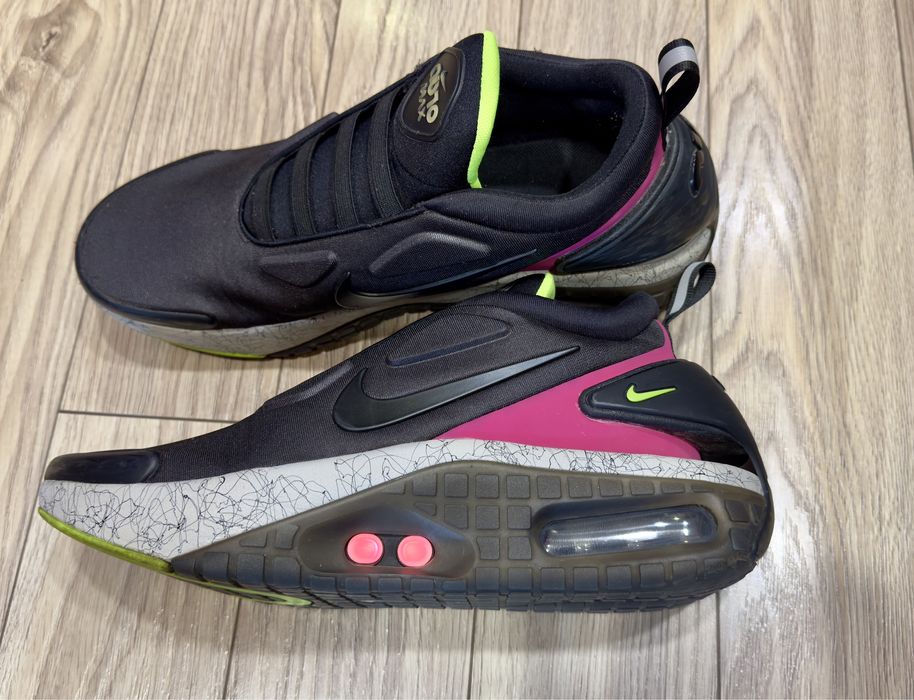 Nike auto adapt Max